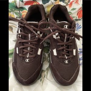 👟 Champion Sneakers